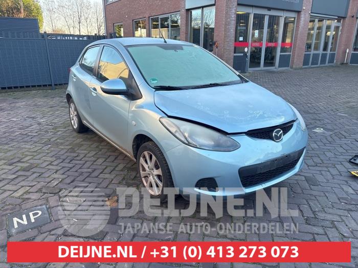 Mazda 2 Bonnet O739257