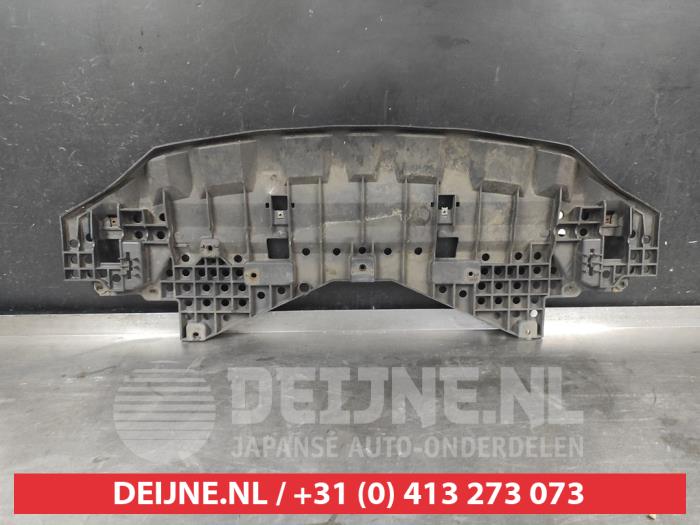 Suzuki Swift Stoßstange Bodenplatte O739372