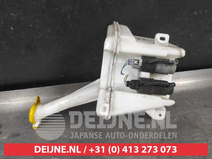 Toyota Yaris Ruitensproeiertank voor O739379