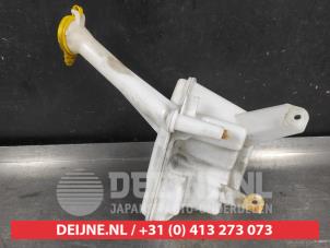 Toyota Yaris Front windscreen washer reservoir O739379 photo 2