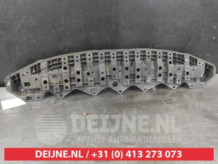 Toyota Yaris Bumper onderplaat O739380