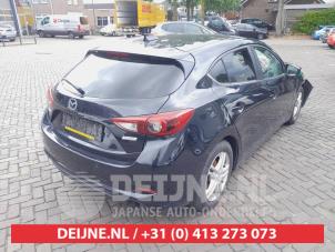 Mazda 3 Tailgate O739543 photo 2