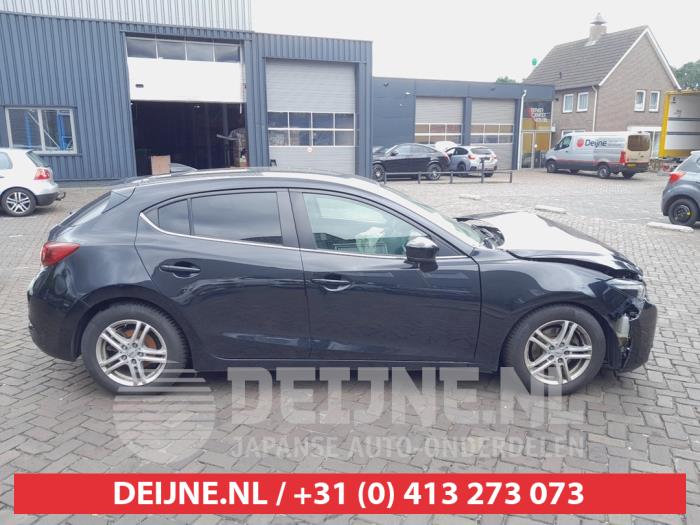 Mazda 3 Portierruit 4Deurs rechts-achter O739551