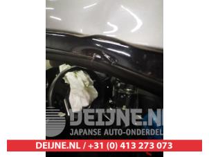 Suzuki Vitara Portier 4Deurs links-voor O739601 foto 2