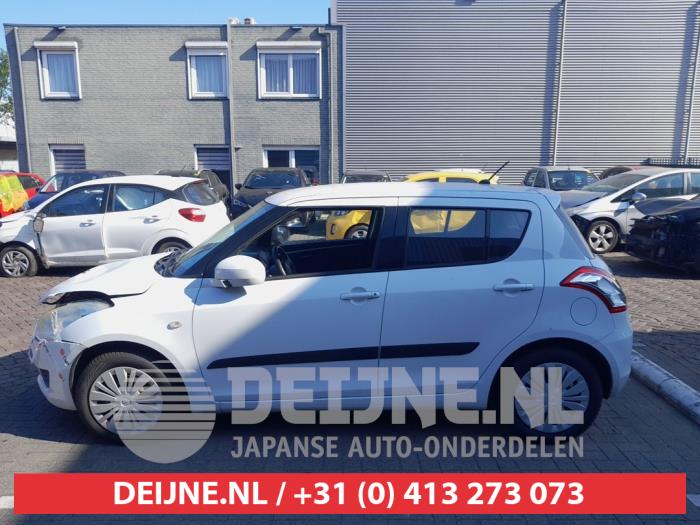 Suzuki Swift Tür 4-türig links vorne O739671