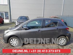 Toyota Yaris Front wing, left O739621 photo 2