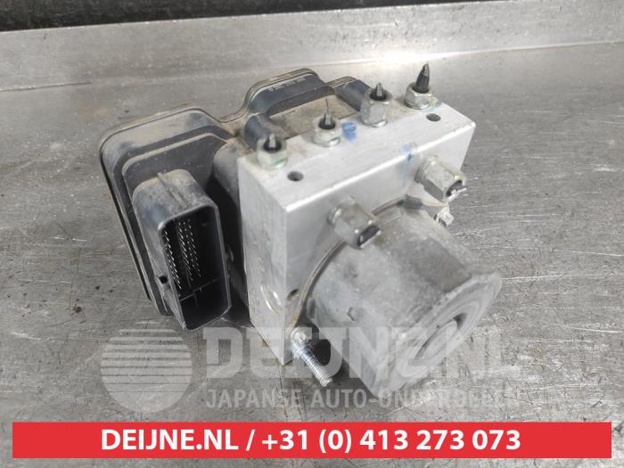 Nissan Qashqai ABS Pomp O739636