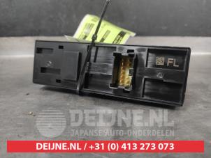 Nissan Qashqai Combischakelaar ramen O739638 foto 2
