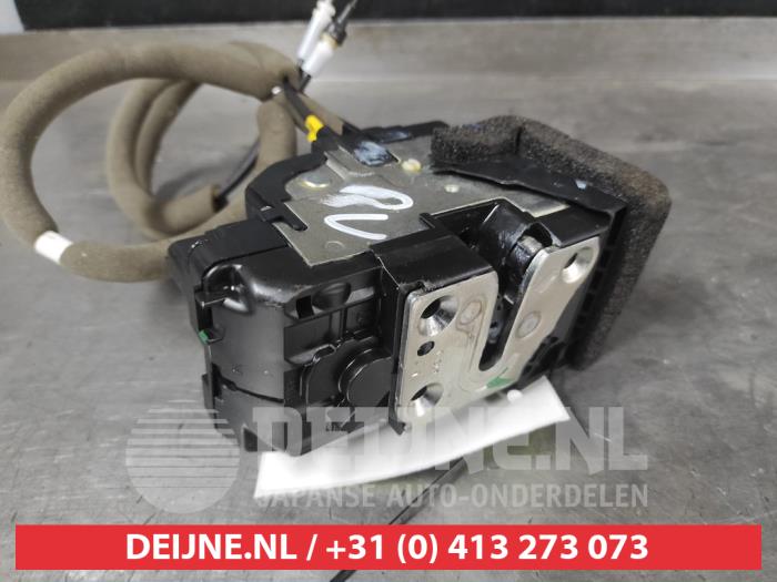 Nissan Qashqai Deurslot Mechaniek 4Deurs rechts-voor O739640