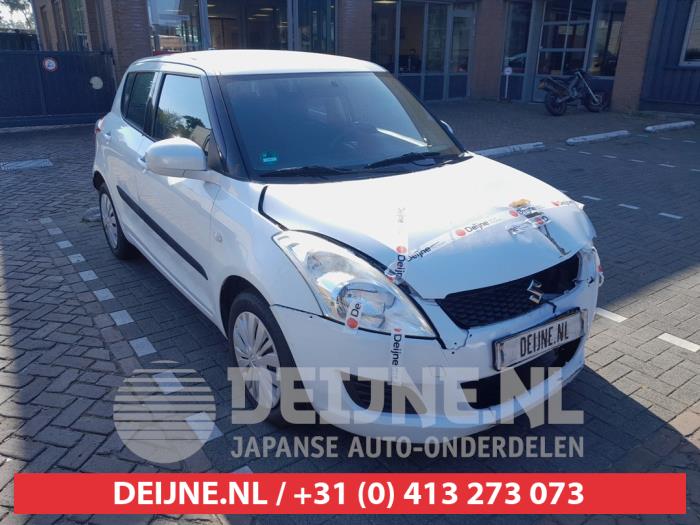 Suzuki Swift Kotflügel rechts vorne O739696
