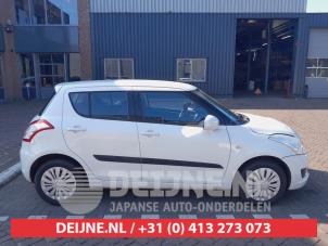 Suzuki Swift Kotflügel rechts vorne O739696 foto 2