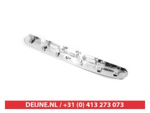 Nissan Qashqai Handgreep Achterklep O9990010147 foto 2
