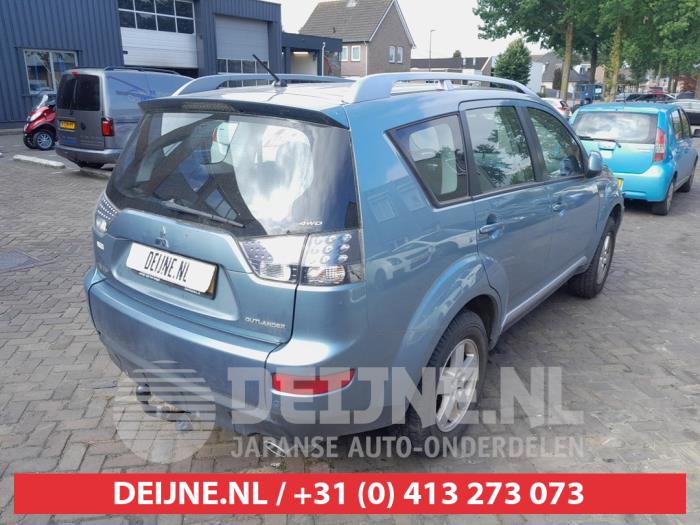 Mitsubishi Outlander Achterklep reflector rechts O739821