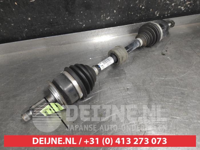 Suzuki Vitara Aandrijfas links-voor O739870