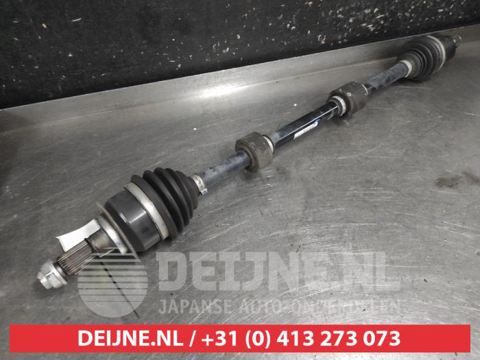Suzuki Vitara Aandrijfas rechts-voor O739871