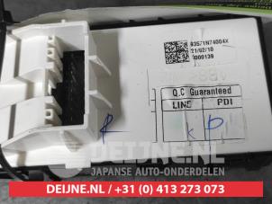 Hyundai Tucson Combischakelaar ramen O739901 foto 2