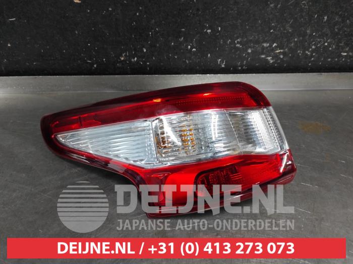 Nissan Qashqai Achterlicht links O739918