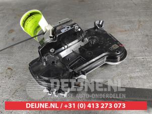 Toyota C-HR Front door lock mechanism 4-door, right O739961 photo 2