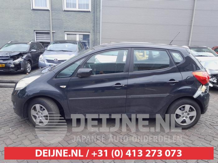 Kia Venga Türscheibe 4-türig links vorne O739999