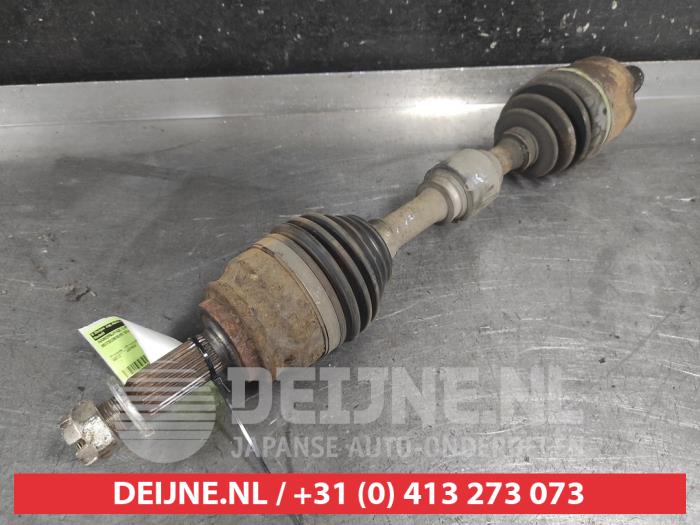 Gebruikte Steekas links-voor Mitsubishi Outlander (CW) 2.4 16V Mivec 4x4 Prijs € 75,00 Margeregeling aangeboden door V.Deijne Jap.Auto-onderdelen BV