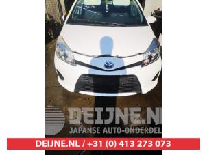 Toyota Yaris Vorderfront komplett O740101 foto 3