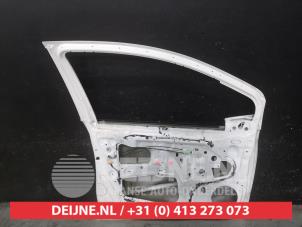 Toyota Yaris Door 4-door, front left O740105 photo 2