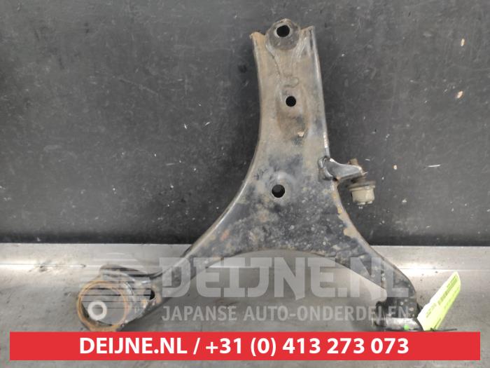 Honda FR-V Front lower wishbone, left O740238
