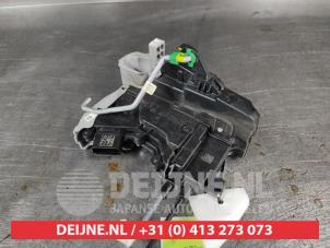 Hyundai Kona Door lock mechanism 4-door, front left O740267 photo 2