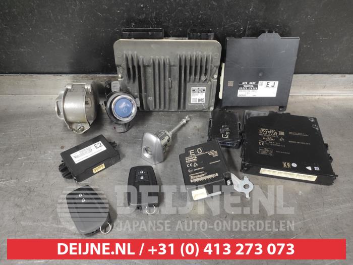 Toyota C-HR Set of cylinder locks (complete) O740351