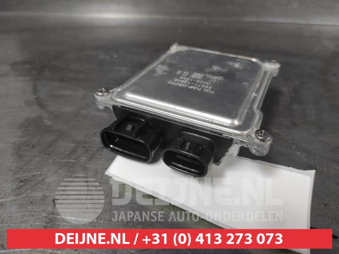 Gebruikte Brandstofpomp module Toyota C-HR (X1,X5) 2.0 16V Hybrid Prijs op aanvraag aangeboden door V.Deijne Jap.Auto-onderdelen BV