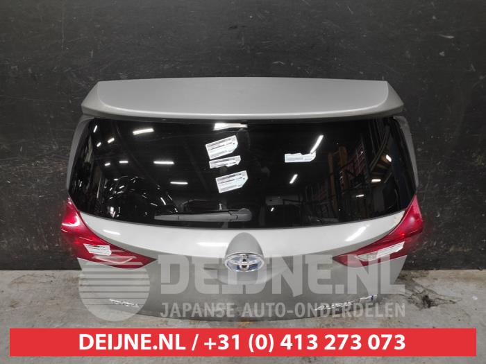 Toyota Yaris Heckklappe O740393