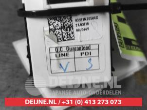 Hyundai Tucson Electric window switch O740450 photo 2