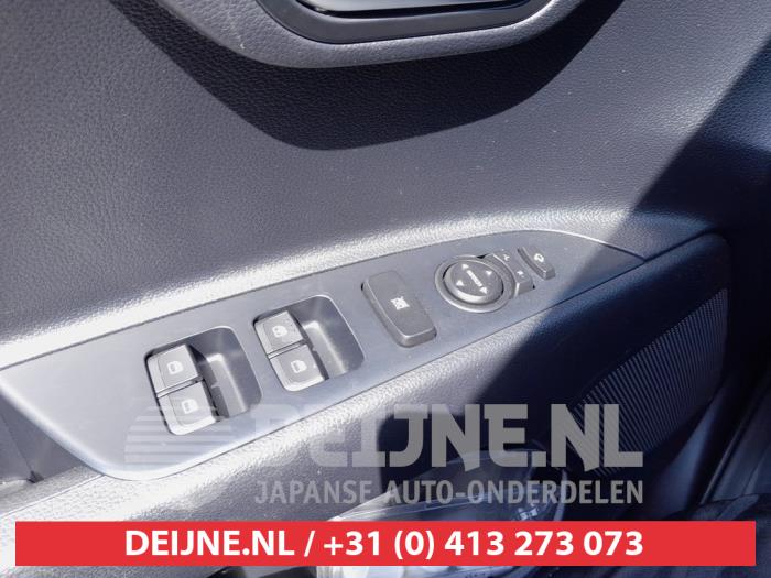 Kia Stonic Combischakelaar ramen O740549