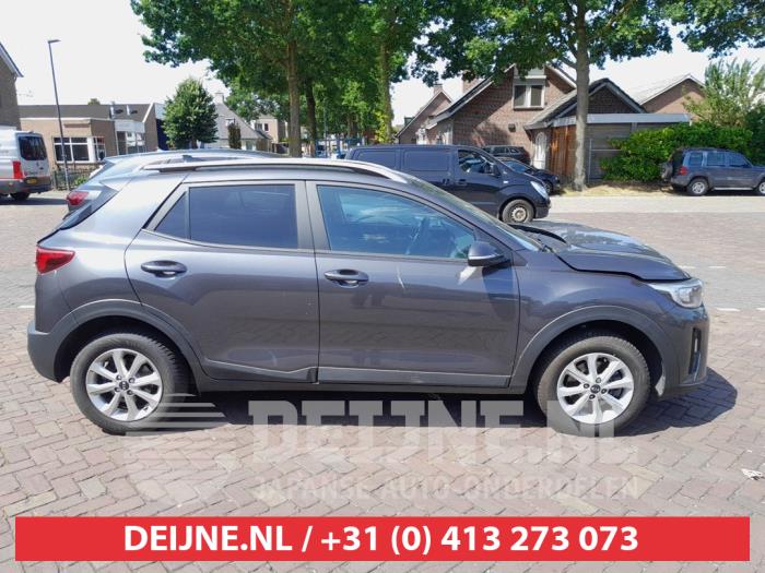 Kia Stonic Türscheibe 4-türig rechts vorne O740565
