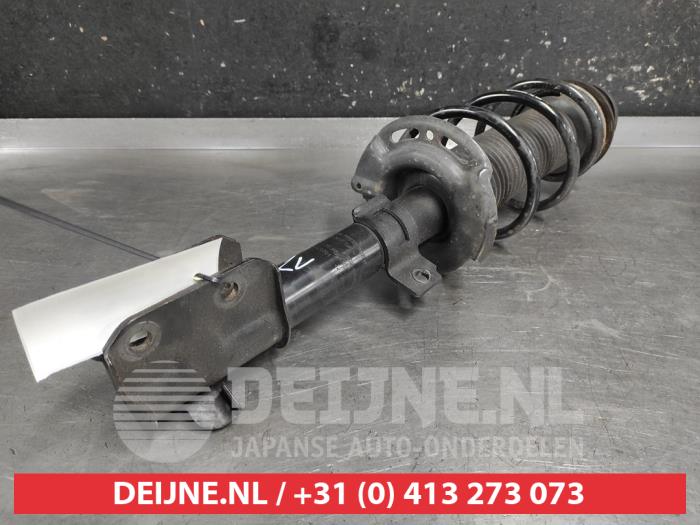 Suzuki Swift Stoßdämpferstrebe links vorne O740589