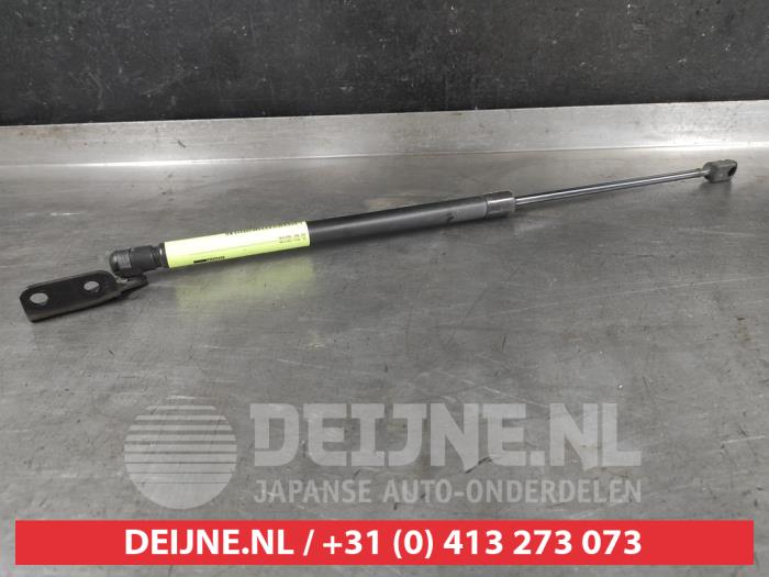 Suzuki Celerio Gasdemper links-achter O740593