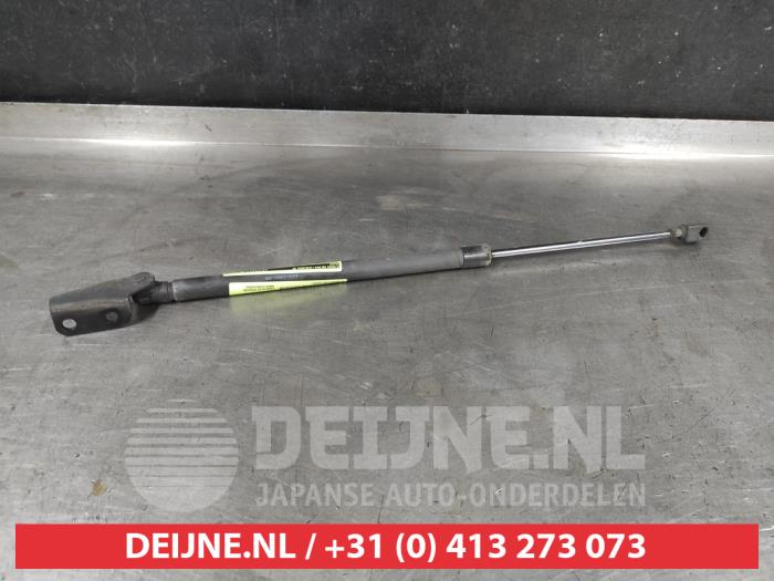 Suzuki Celerio Gasdemper rechts-achter O740594