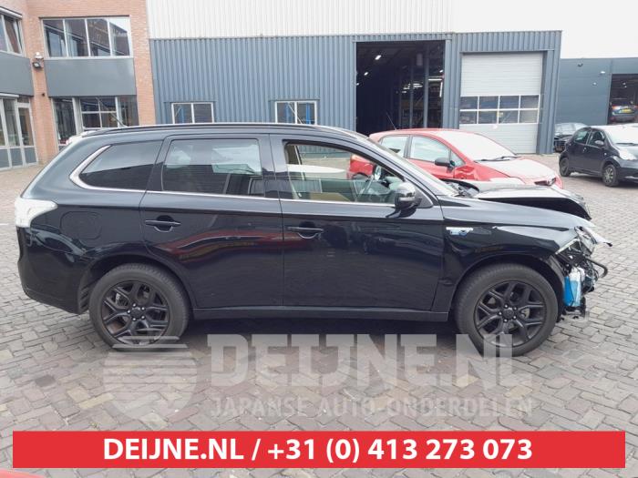 Mitsubishi Outlander Extra window 4-door, right O740738