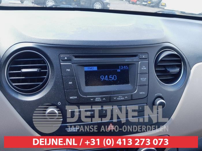 Hyundai I10 Kachel Bedieningspaneel O740892
