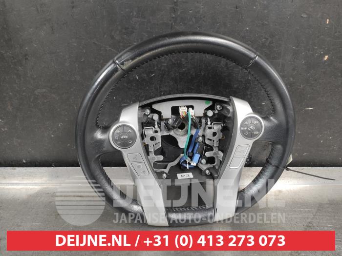 Toyota Prius Plus Steering wheel O740924