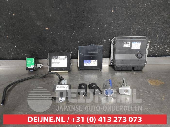 Toyota Prius Plus Schlossset Zylinder (komplett) O740931