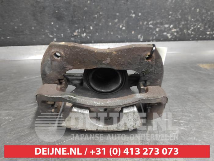 Toyota Prius Plus Remklauw (Tang) links-voor O740937