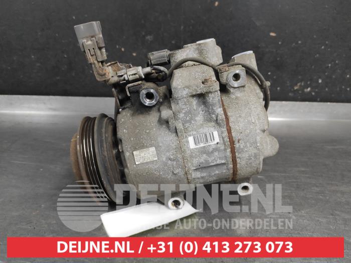 Gebruikte Aircopomp Toyota iQ 1.0 12V VVT-i Prijs op aanvraag aangeboden door V.Deijne Jap.Auto-onderdelen BV