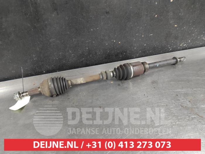 Nissan Qashqai Front drive shaft, right O741120