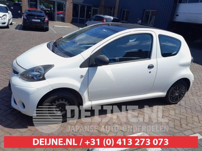 Toyota Aygo Fenster 2-türig links hinten O741197