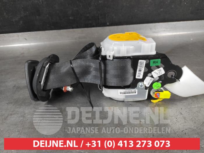 Hyundai I10 Front seatbelt, right O741213
