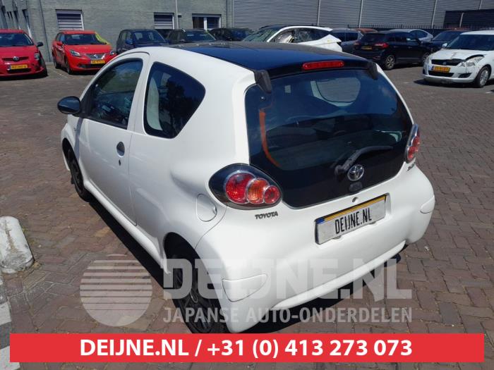 Toyota Aygo Stoßstange hinten O741198