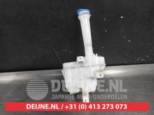 Suzuki Celerio Scheibensprühertank vorne O741248 foto 3