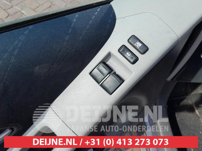 Toyota Yaris Multi-functional window switch O741271