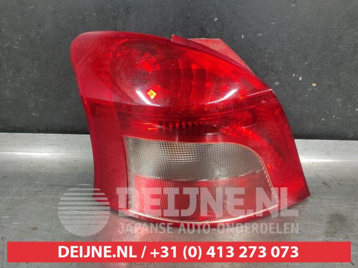 Toyota Yaris Taillight, left O741282